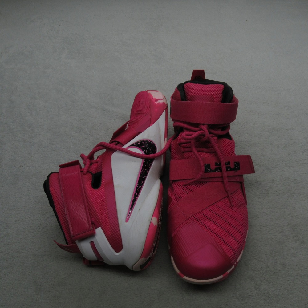 Nike Men 12 Basketball Shoes Pink LeBron Soldier Athletic Dual Strap Sneakers